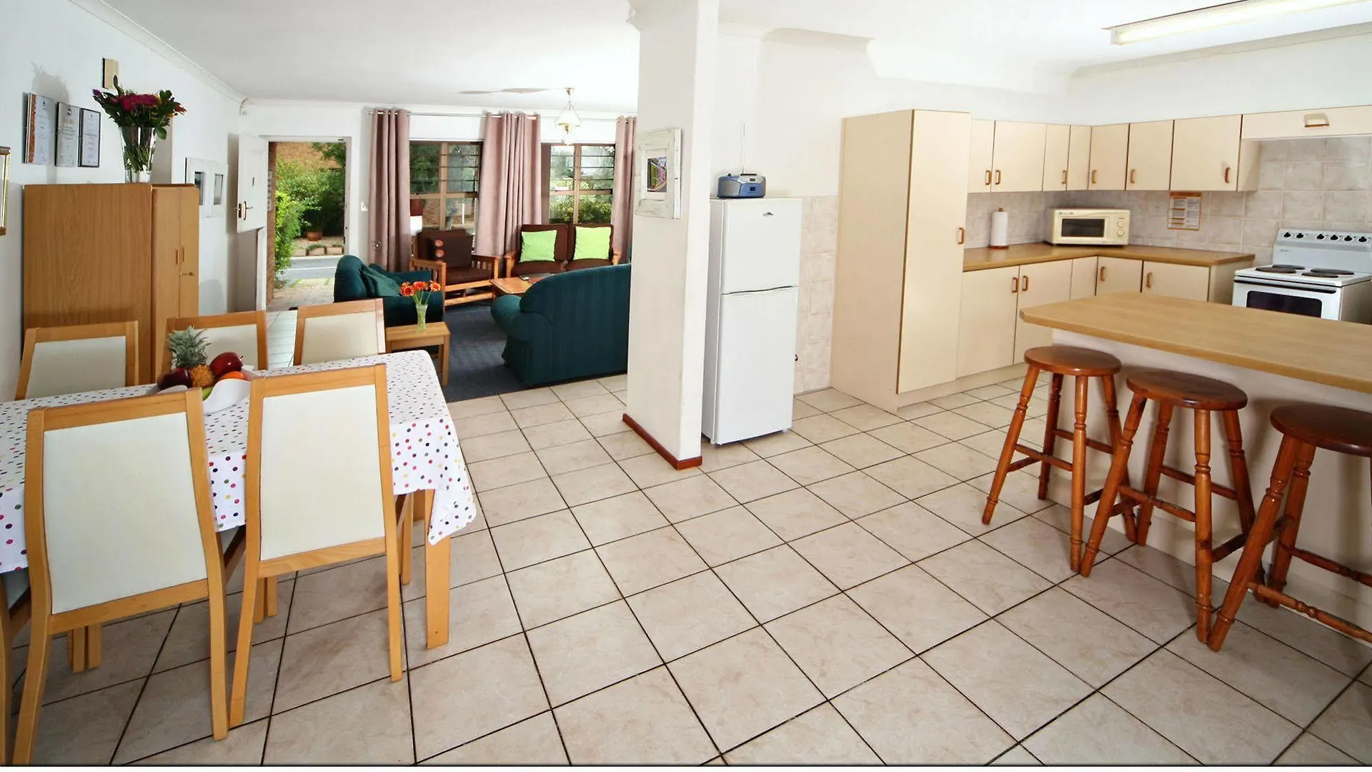 De Keurboom Guesthouse Kuils River 3*,