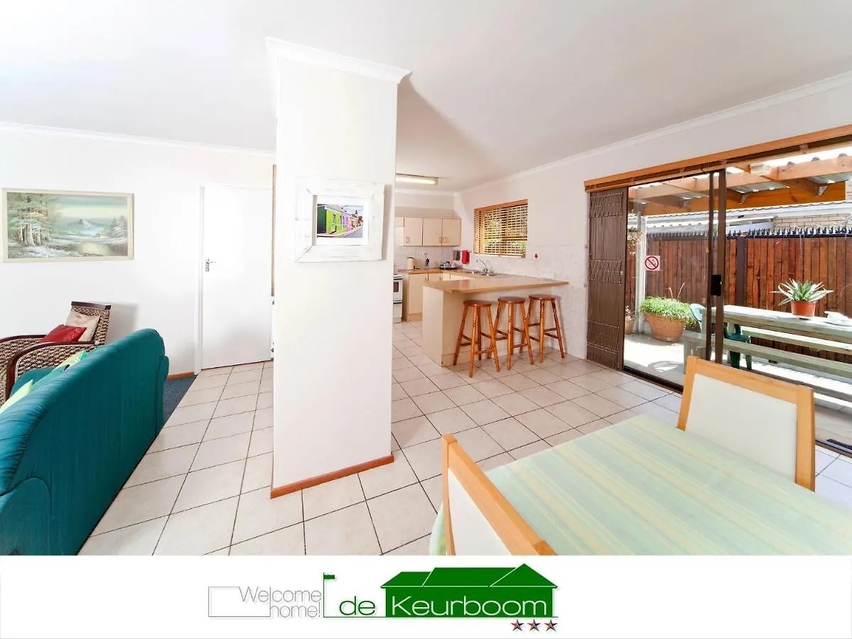 De Keurboom Guesthouse Kuils River 3*,  Νότια Αφρική